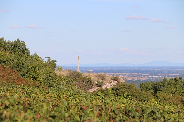 Vue de la croix du Teu sur la roche